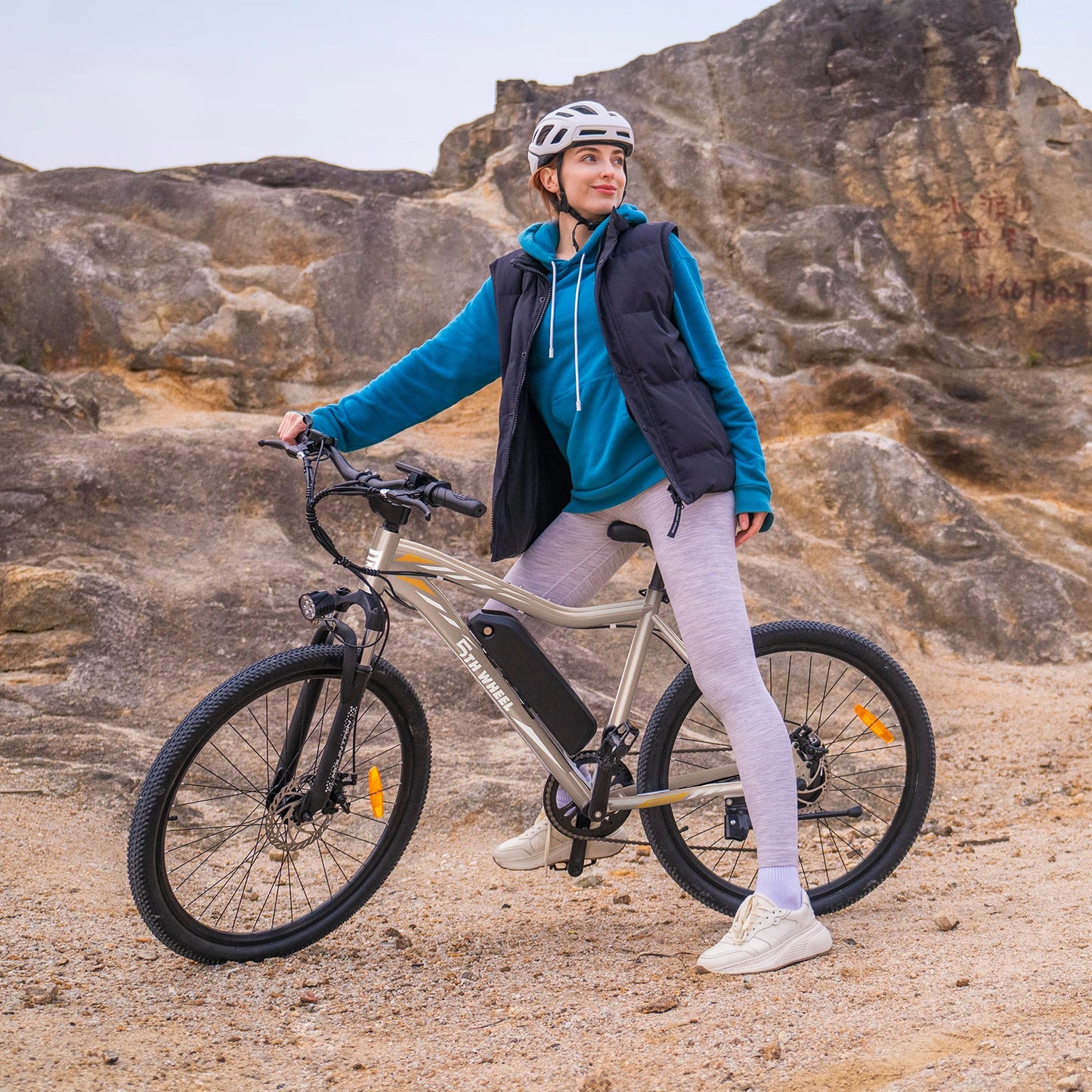 5TH WHEEL AB17 Electric Bike With 700W Peak Motor And 23 MPH